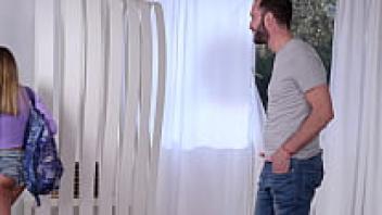 Irina Cage, a teen model, reveals her legs for the stud painter as she poses for the camera.