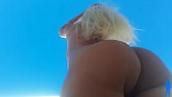 Tossing her massive ass around