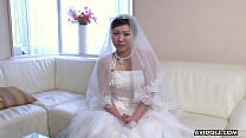 Without any restrictions, the Japanese bride Emi Koizumi strayed on her husband after the wedding ceremony.