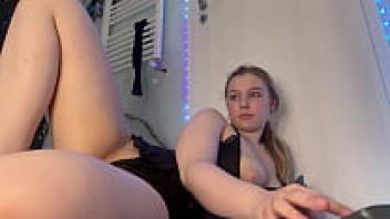 Close-up of a pussy being fingered. To sit on cum