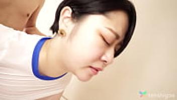 With her partner, the Asian attractive girl Reona Sato, who has a perfect body, is experiencing love.