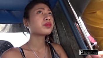 A young Asian woman gets her cocky pussy.