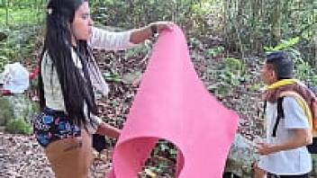 Hikers become lost in the jungle and have sex in the open air.