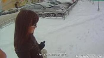 Adoring Glasses: Anal Rose in a teen porn video at the gym