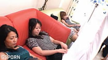 Japanese show game featuring sexy milfs and teenagers