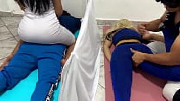 NTR Jav, the girlfriend's cuckold boyfriend, seduces her into getting a couples massage.