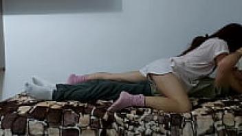 Amateur Homemade Missionary Intense Sexual Intercourse with Cumshot