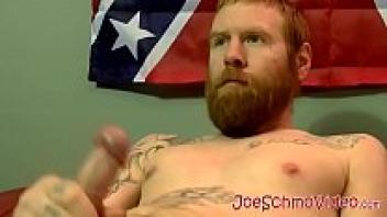 A senior homo swallowed the enormous beard of a ginger amateur.