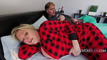 It's completely wrong to share a bed with your stepmother!