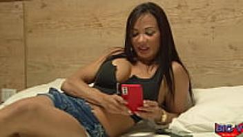 At the motel, waiting for her sweetheart. Pitbull Porn and Bianca Naldy