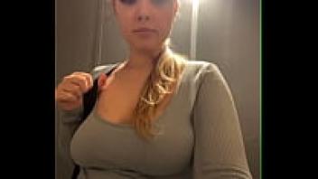 Crazy squirting during a gym workout