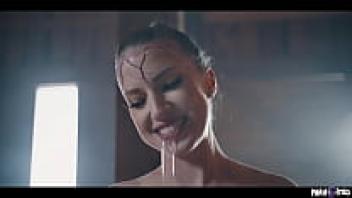 Freaky Hike Becomes Reverse Gangbang Femdom Blowjob with Three Girls and One Guy